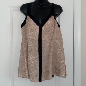 Torrid blush pink chiffon leopard sleeveless blouse size 0 (10/12)